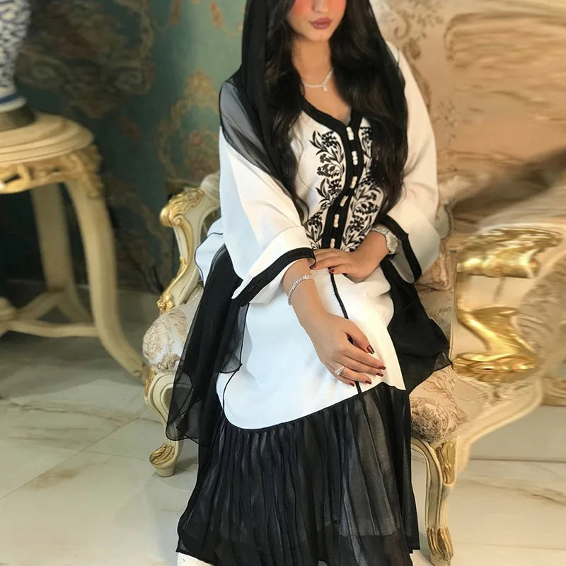 Caftan Marocain Noir et Blanc - Mode Caftan