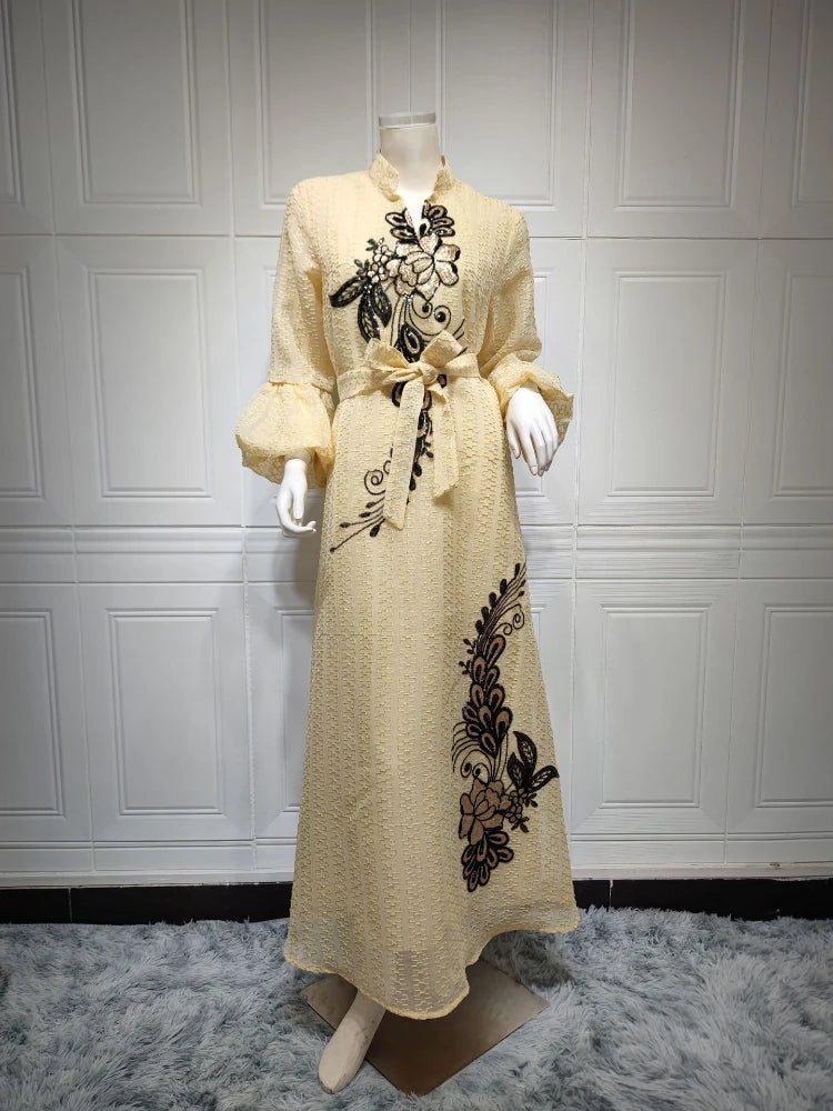 Caftan Fleuri et Argenté Beige - Mode Caftan