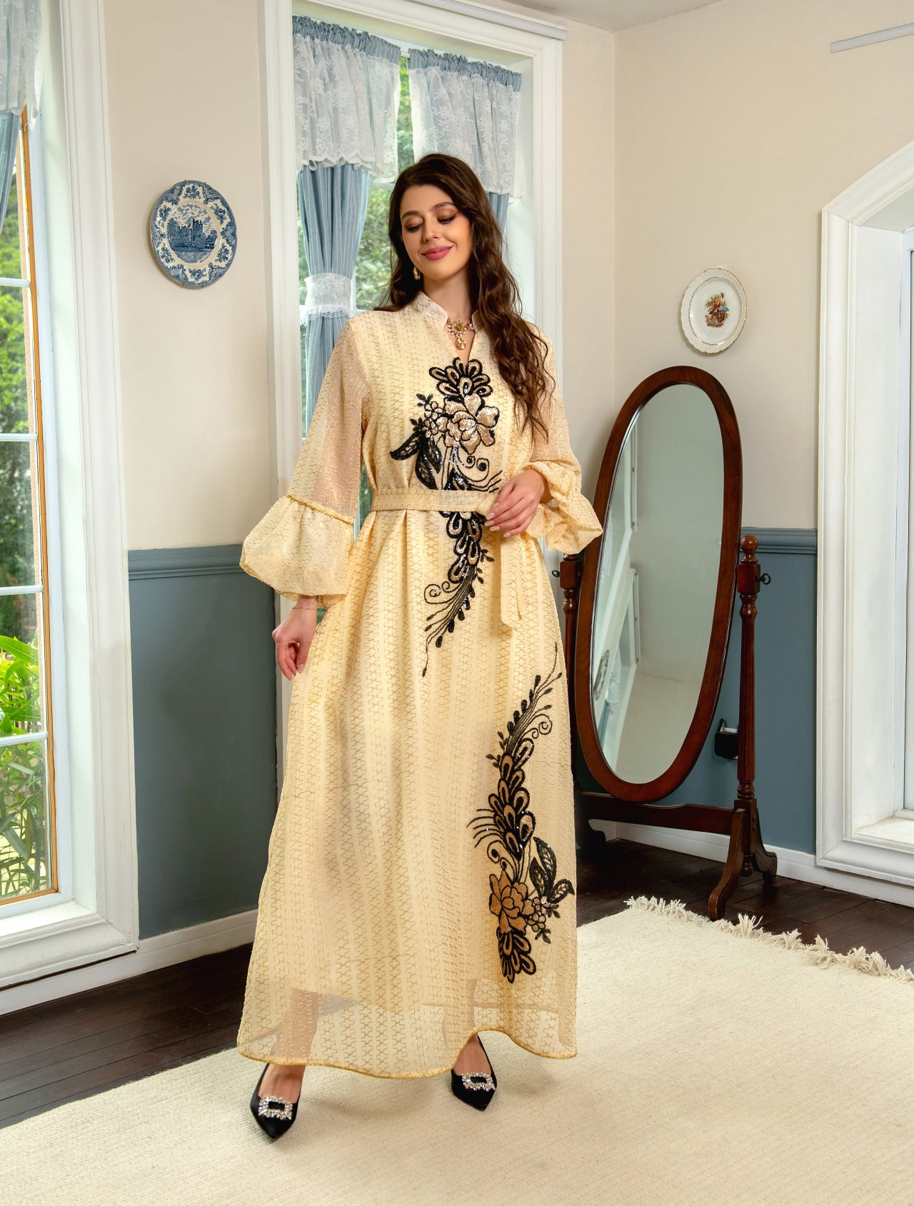 Caftan Marocain Beige Fleuri - Mode Caftan